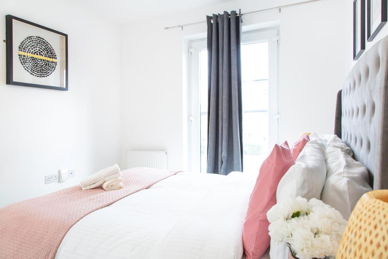 Cozy Townhouse In The Heart Of Greater Manchesterヴィラ エクステリア 写真